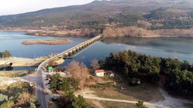 Βέροια: Μάνα παιδοκτόνος πέταξε το 11 μηνών παιδί της στο φράγμα του Αλιάκμονα πριν την αλλαγή του χρόνου – Έκανε ρεβεγιόν σε ξενοδοχείο.