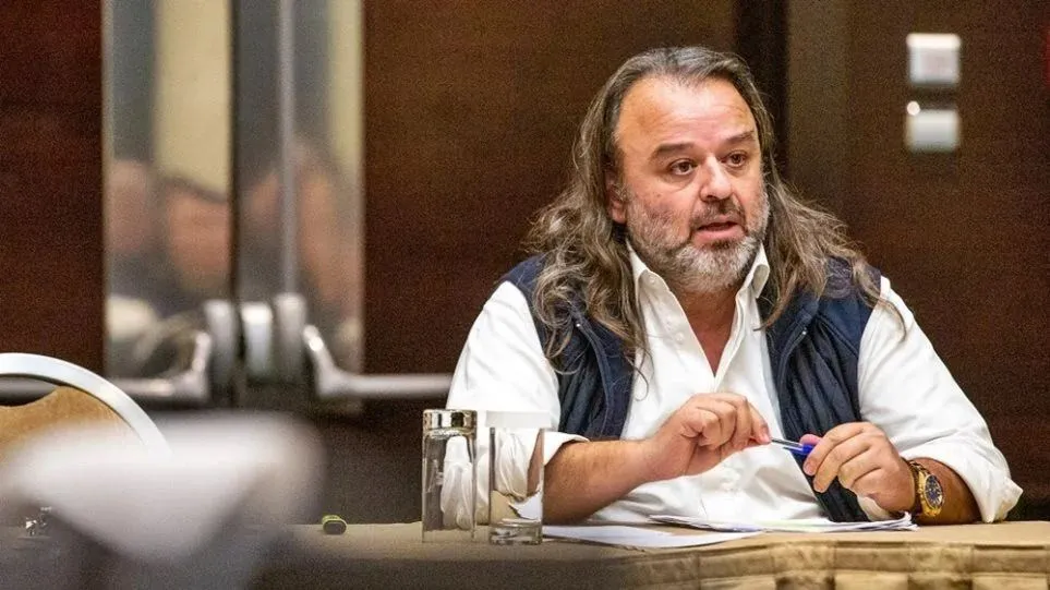 Οικονομική διαφορά μεταξύ Σαββίδη και Ηλιόπουλου για το Open – Καθοδόν προς αποχώρηση ο Καλημέρης.