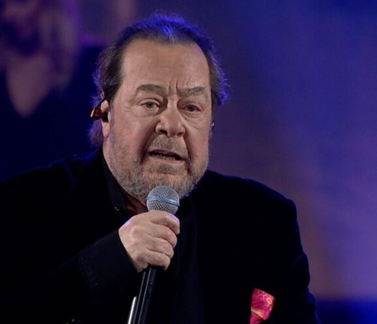 Ο Γιάννης Πάριος στο Παλλάς