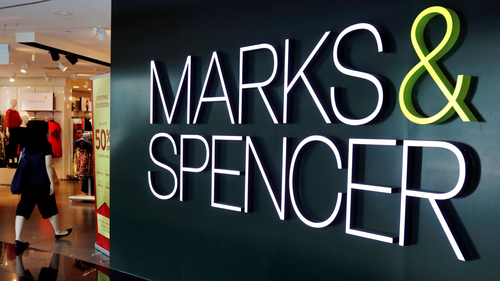 Marks & Spencer: το e-commerce αυξάνει τον τζίρο