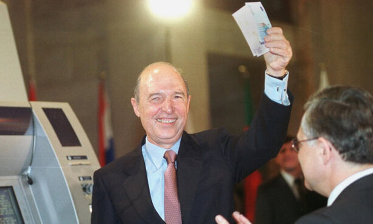 Σαν σήμερα 1/1: Το “αντίο” στη δραχμή