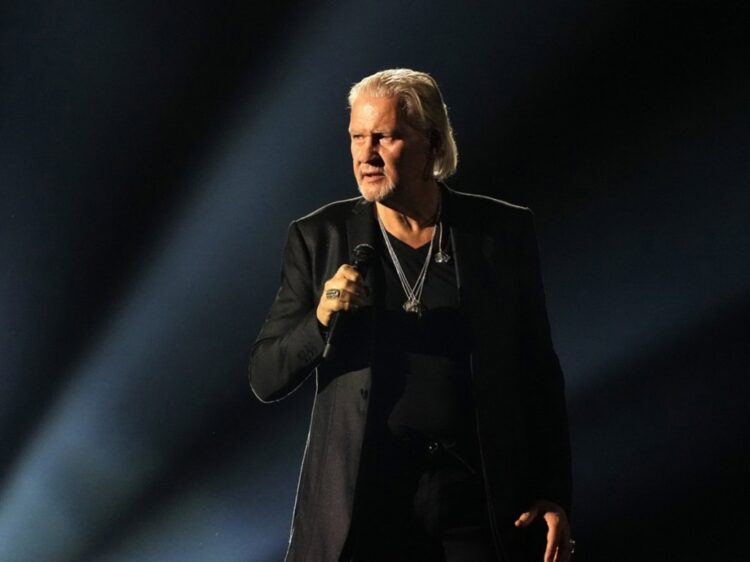 Ο Johnny Logan στο θέατρο Παλλάς