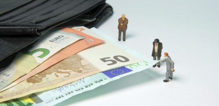 Στους δρόμους αύριο οι συνταξιούχοι