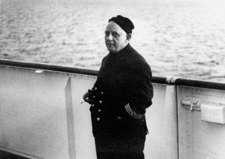 Σαν σήμερα 11/1: Γεννήθηκε ο Νίκος Καββαδίας