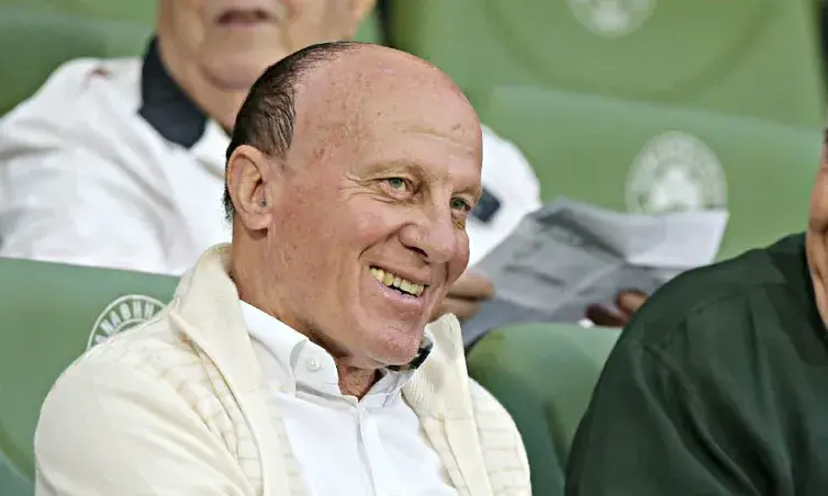 Στο νοσοκομείο ο Μίμης Δομάζος!