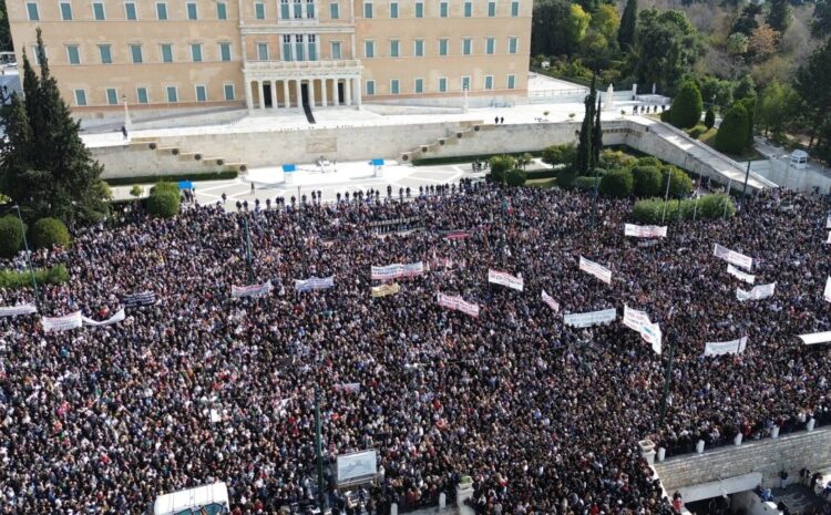 Τέμπη: Οι δρόμοι γέμισαν φωνές, η ΕΡΤ επέλεξε τη σιωπή