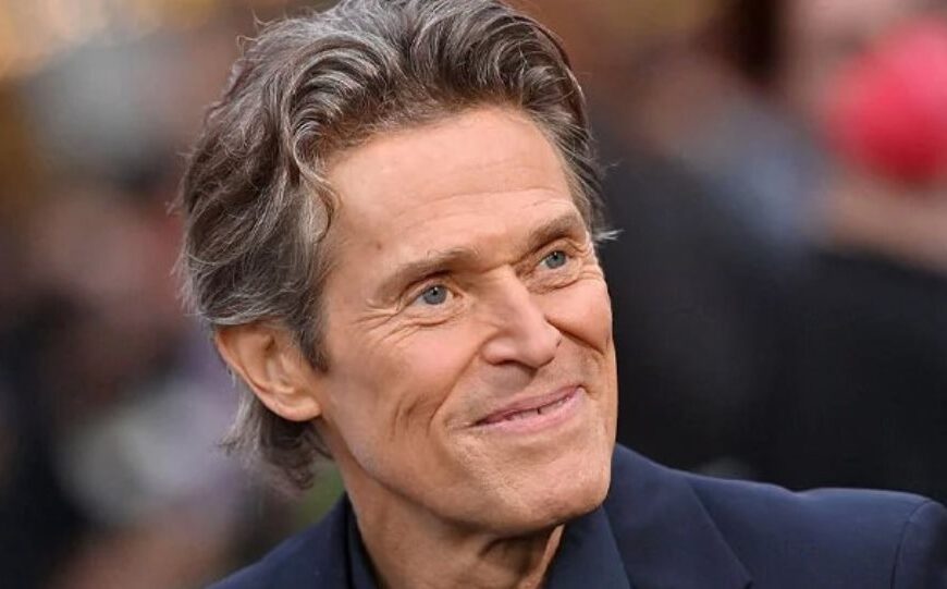 TikToker παίρνει συνέντευξη από τον Γουίλεμ Νταφόε, χωρίς να ξέρει ποιος είναι