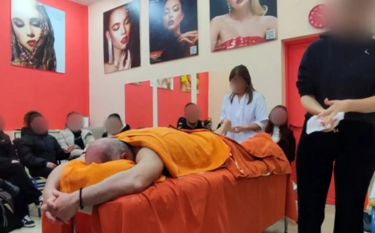 ΕΔΕ σε ημίγυμνο καθηγητή που έβαλε μαθητές να του κάνουν μασάζ σε ΕΠΑΛ της Εύβοιας