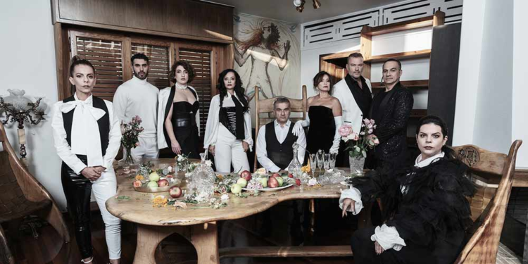 ΣΤΟ ΤΣΑΚ: Μια θεατρική “φάρσα”