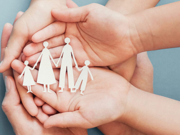 Επίδομα παιδιού 2025: Η πρώτη δόση μέσω προπληρωμένης κάρτας