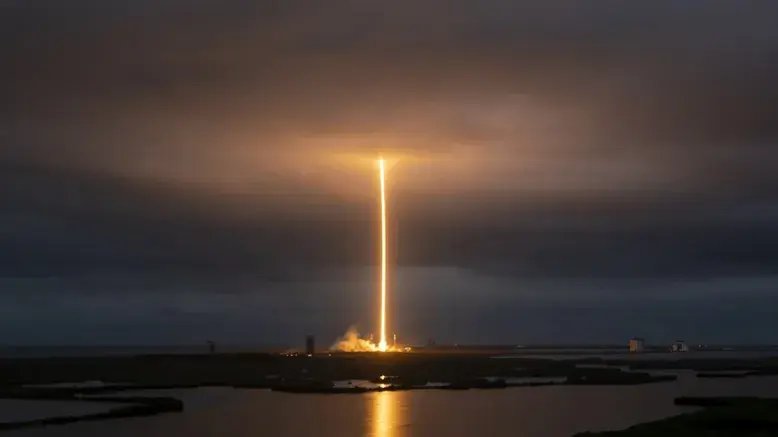 SpaceX: Ιστορική προσγείωση πυραύλου ανοιχτά από τις Μπαχάμες