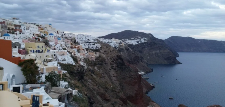 Σαντορίνη: Σεισμοί μέχρι 4,9 Ρίχτερ