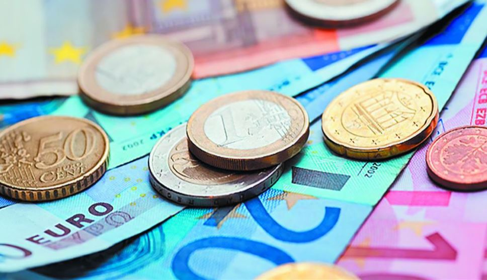 19 Επιδόματα με προπληρωμένη κάρτα