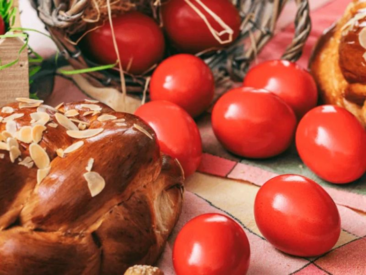 Δώρο Πάσχα 2025: Πώς υπολογίζεται, πότε καταβάλλεται και τι να κάνετε αν δεν το λάβετε