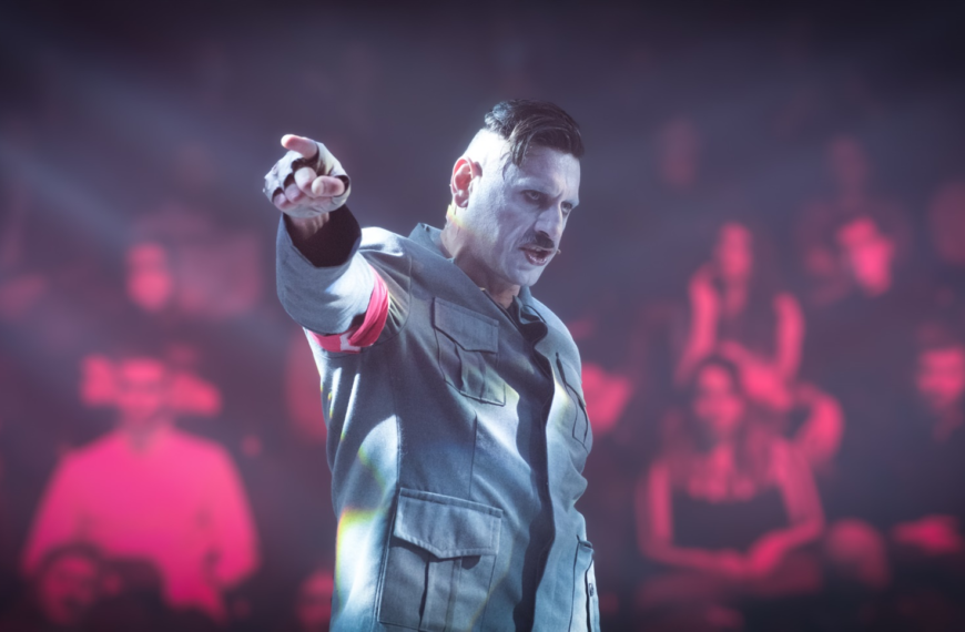 “Η άνοδος του Αρτούρο Ούι”-ίσως- η καλύτερη παράσταση και γι’ αυτή τη χρονιά