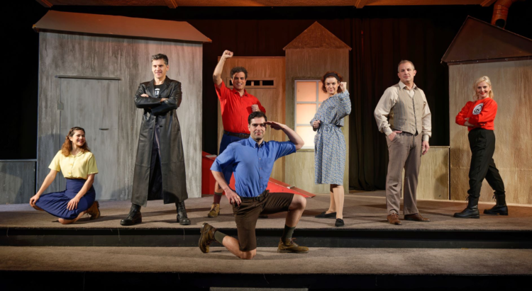 Ο «Μικρός Ήρως» ζωντανεύει στη σκηνή του Νέου Ακάδημου