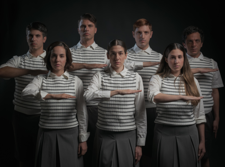 “Το Κύμα”: Μια παράσταση που θα αφυπνίσει κάθε έφηβο