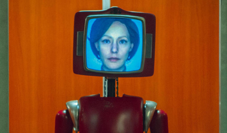 Netflix: Η Νάνα Μούσχουρη ακούγεται σε σειρά