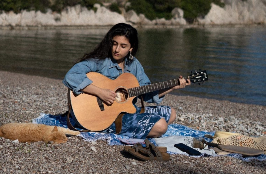 Η Μαρίνα Σπανού στη σκηνή του Fuzz