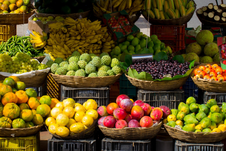 Ποια λαχανικά και φρούτα είναι της εποχής;