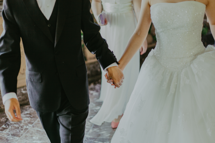 Ονειροκρίτης: Τι σημαίνει να δεις γάμο στον ύπνο σου;